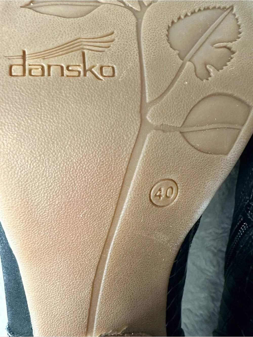 Dansko Marcia Leather Heeled Ankle Booties in Black Size 40 or 9.5-10
